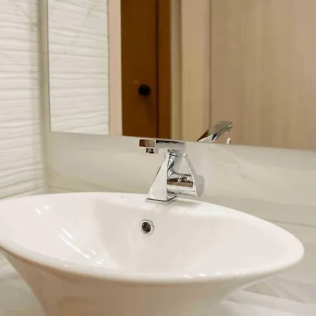 Sarisa Hotel