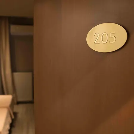 Sarisa Hotel 2*